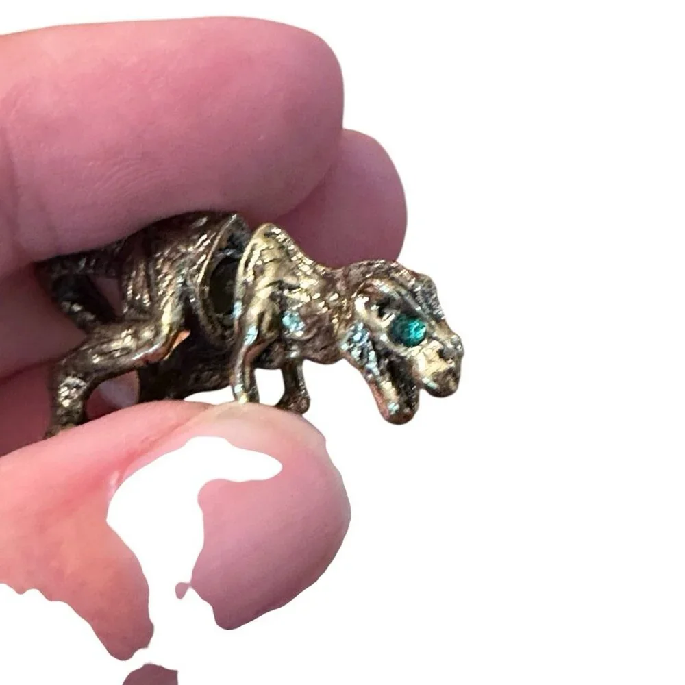 3D T Rex Dinosaur Earrings – Front & Back Gold Tone Stud Novelty Green Eyes 1 in